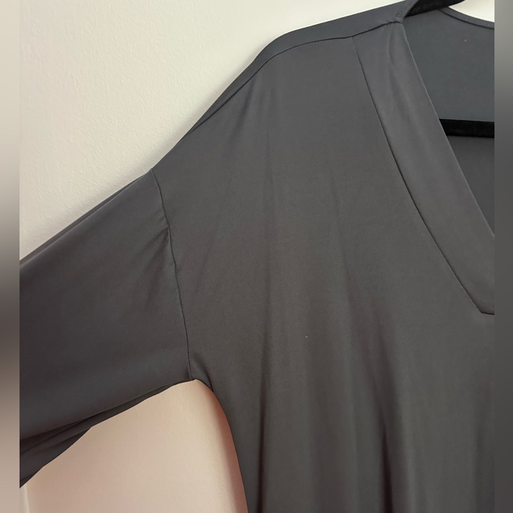 You & Me Boutique Dolphin Hem Midi Dress Small Gray NWOT - Picture 6 of 11